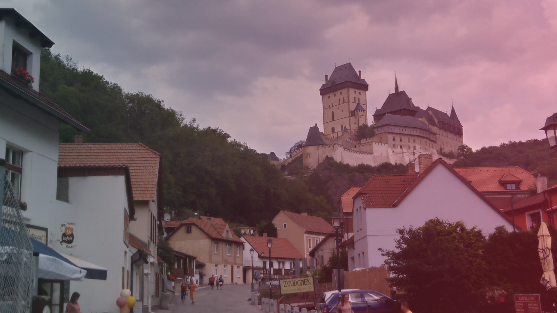 KARLŠTEJN - cabriovikend.cz